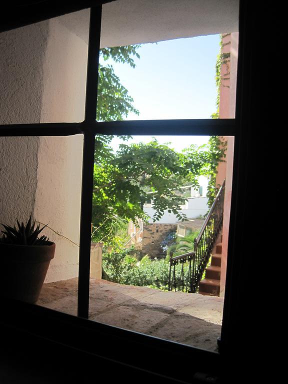La Casina De Piedra Encanto - Parte Antigua De Caces Exterior foto