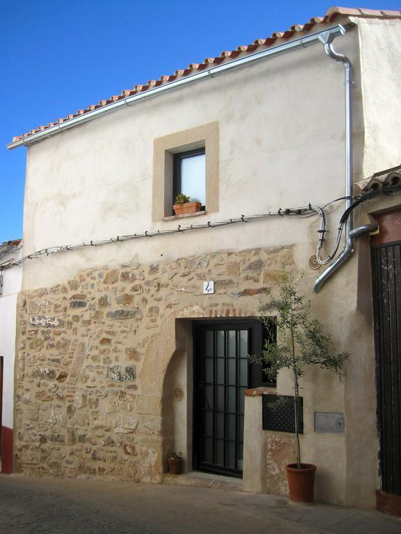 La Casina De Piedra Encanto - Parte Antigua De Caces Exterior foto