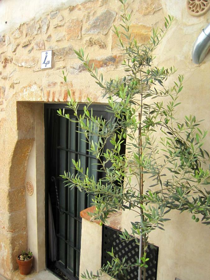 La Casina De Piedra Encanto - Parte Antigua De Caces Exterior foto